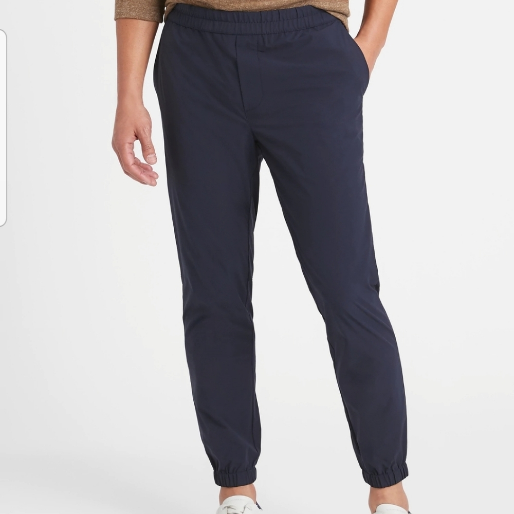 Banana Republic slim motion tech joggers